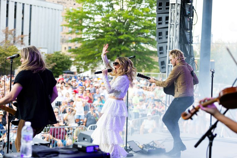 The Band Perry performing on State Street Stage during Bristol Rhythm & Roots Reunion